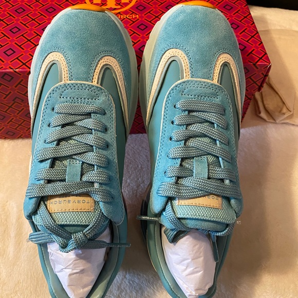 TORY BURCH GOOD LUCK BUBBLE TRAINER - Picture 3 of 11